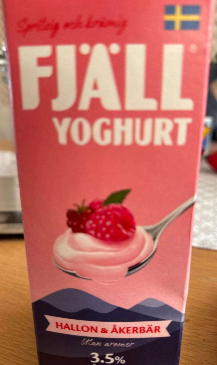 Fotografie - Yoghurt Hallon & Åkerbär 3,5% Fjällyoghurt