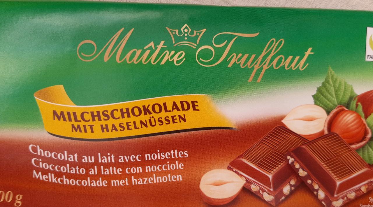 Fotografie - Mléčná čokoláda s lískovými oříšky Maitre Truffout