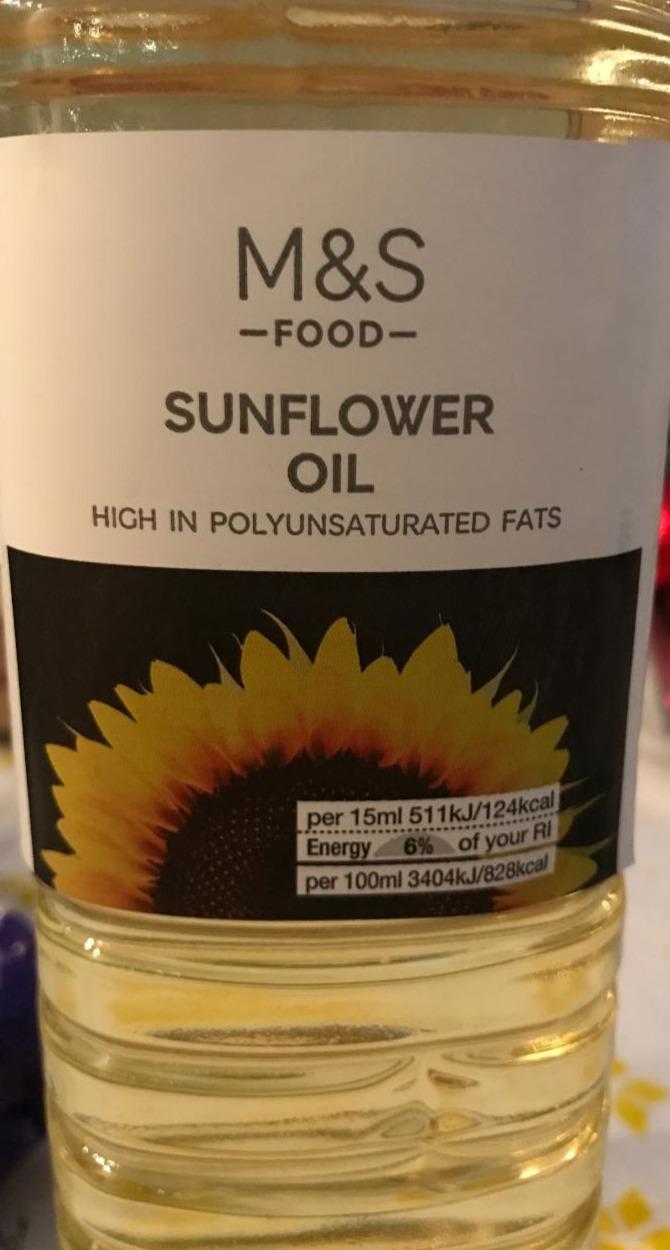Fotografie - sunflower oil M&S Food