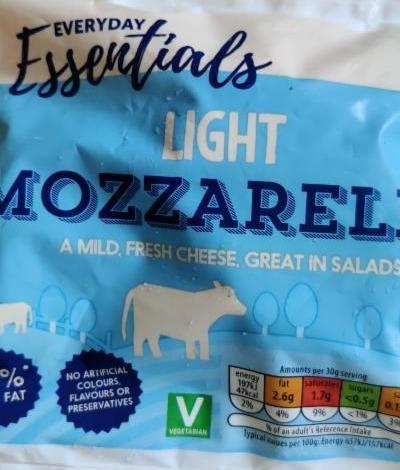 Fotografie - Light mozzarella Everyday Essentials Aldi