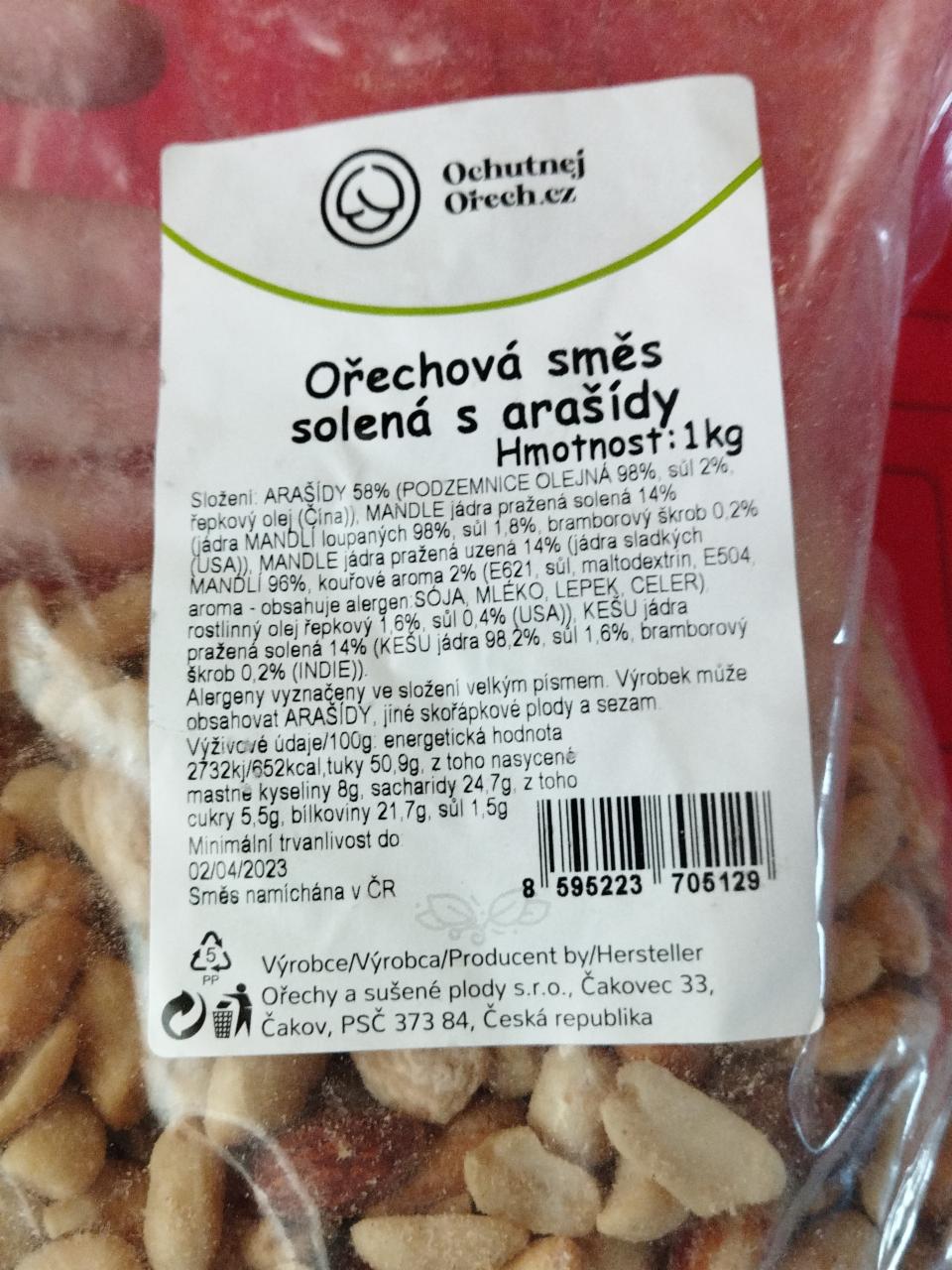 Fotografie - Ořechová směs solená s arašídy Ochutnejorech.cz