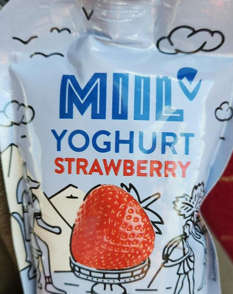 Fotografie - Yoghurt Strawberry Miil