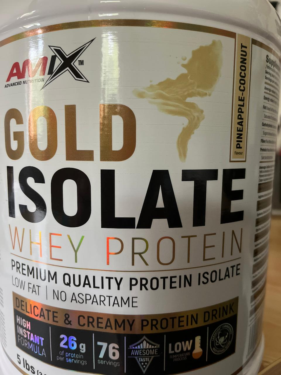 Fotografie - Gold Isolate Whey Protein Pineapple coconut juice Amix