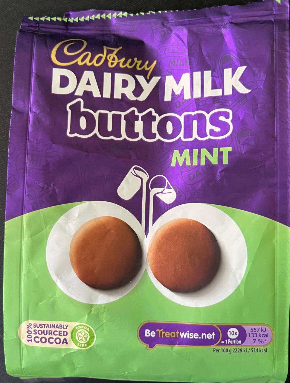 Fotografie - Dairy milk buttons Cadbury