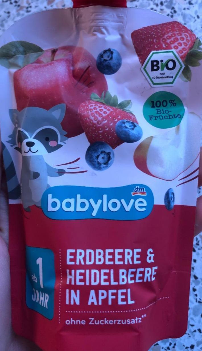 Fotografie - Erdbeere a Heidelbeere in Apfel Babylove