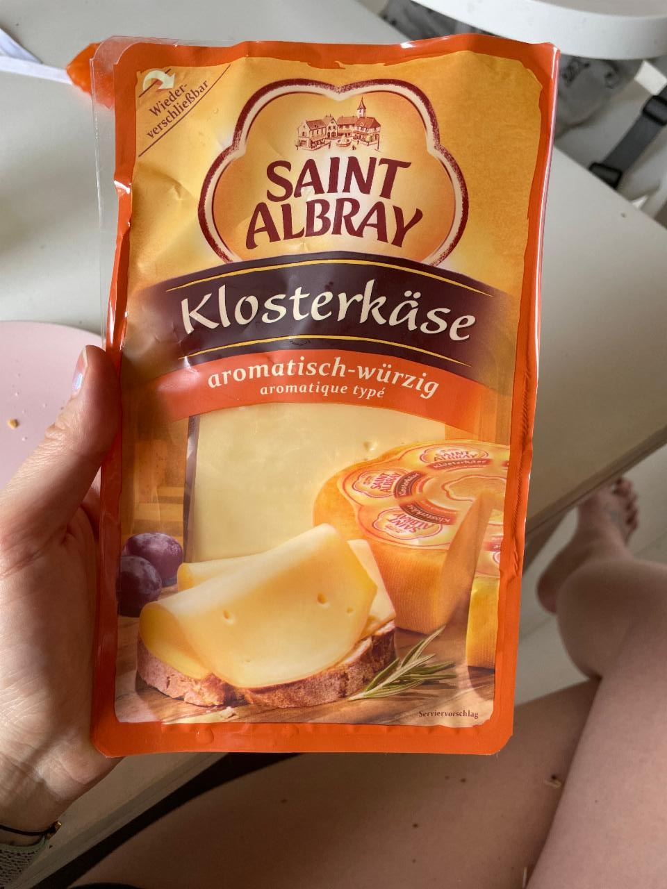 Fotografie - Saint Albray Klosterkäse aromatisch und würzig
