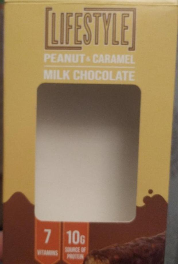 Fotografie - Peanut & Caramel Milk chocolate Lifestyle