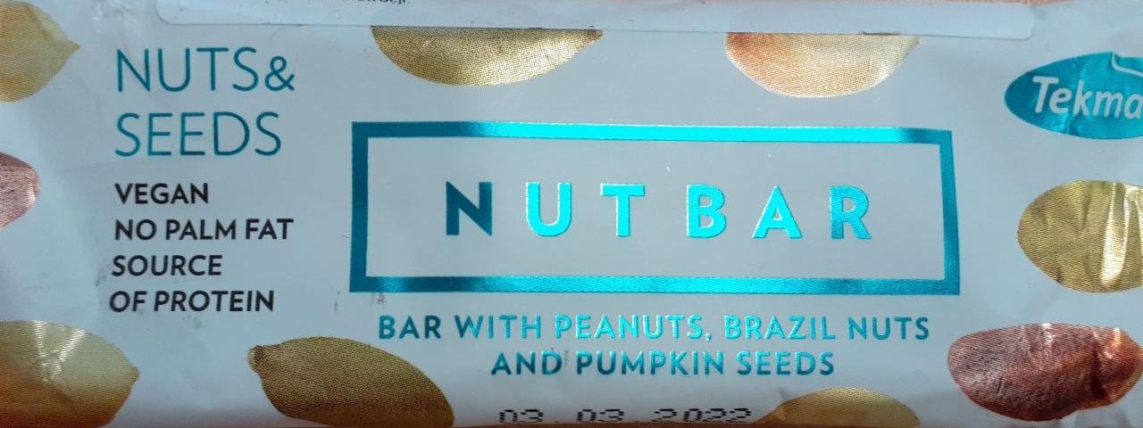 Fotografie - Nut Bar with Peanuts, Brazil Nuts and Pumpkin Seeds Tekmar