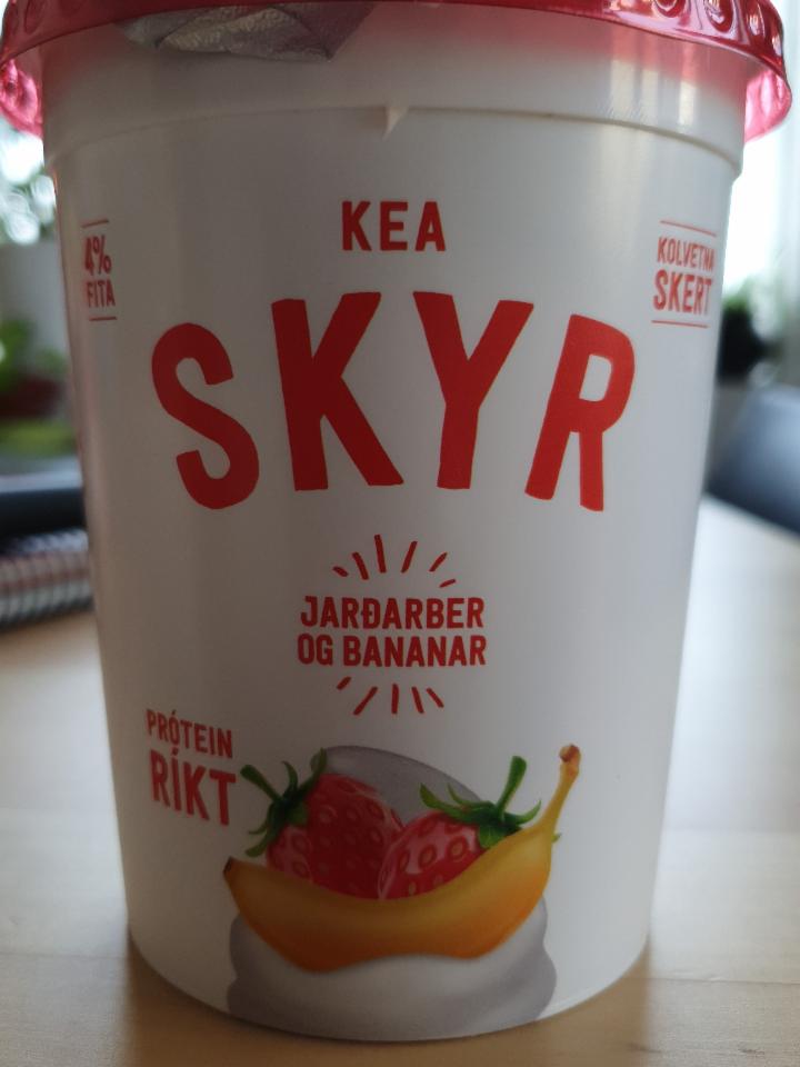 Fotografie - Skyr jarðarber og bananar KEA