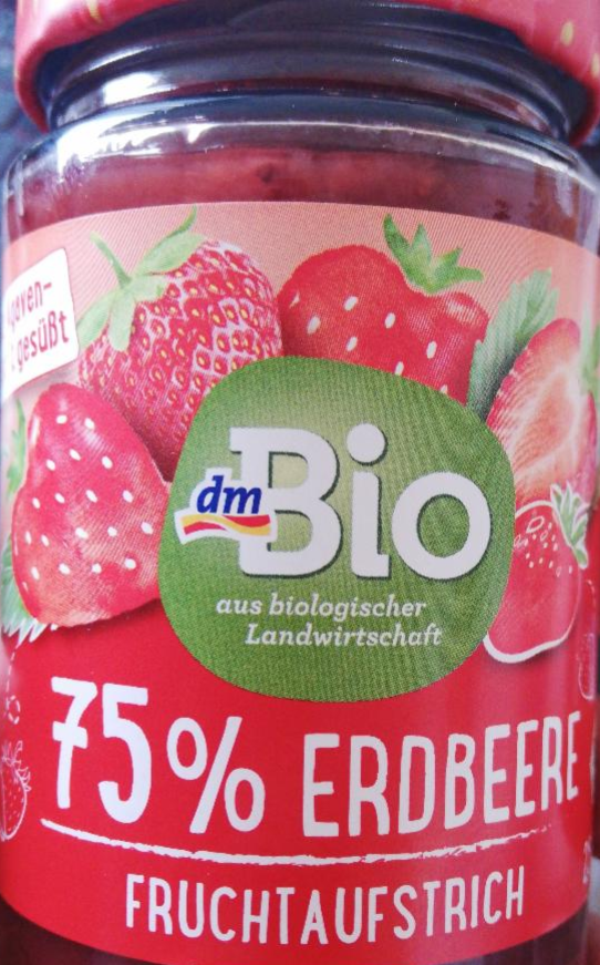Fotografie - 75% Erdbeere Fruchtaufstrich BIO (zavařenina jahoda 75%) dmBio