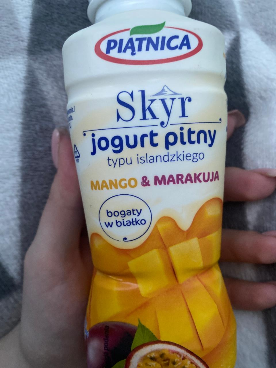 Fotografie - Skyr jogurt pitny mango & marakuja Piątnica