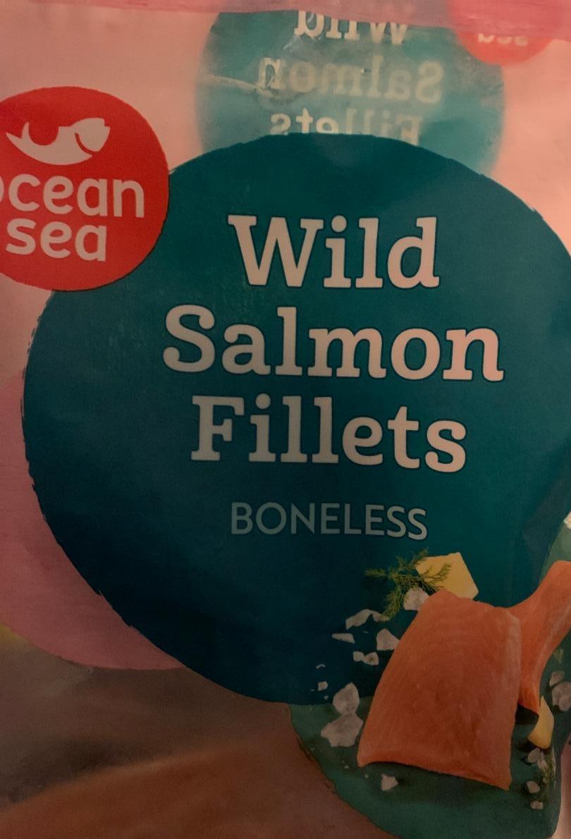 Fotografie - Wild salmon fillets Ocean Sea