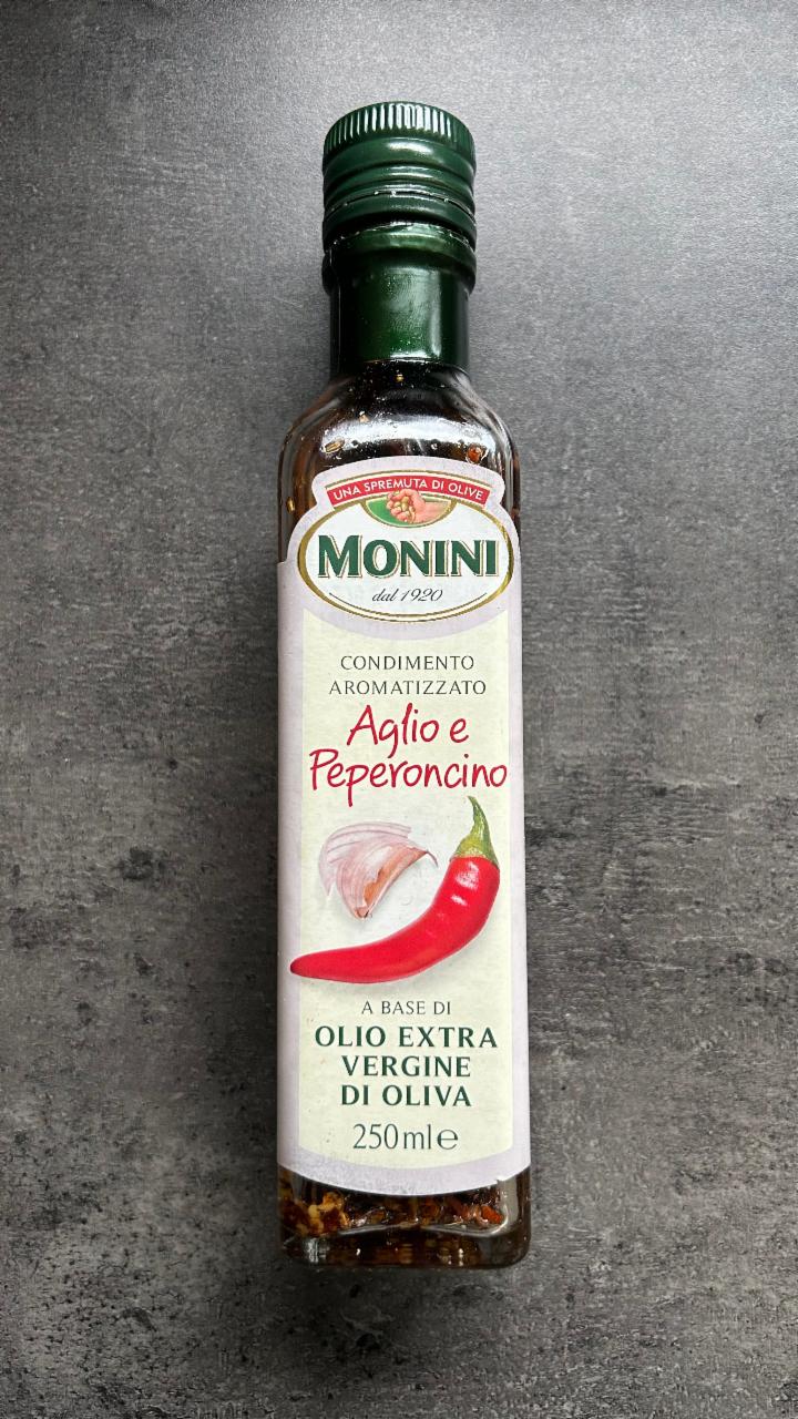 Fotografie - Monini Extra panenský olivový olej česnek & chilli