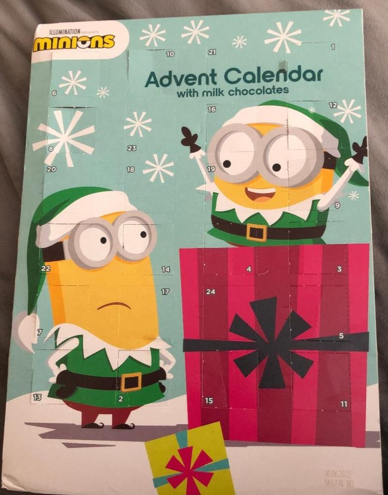 Fotografie - Advent Calendar with milk chocolates Minions