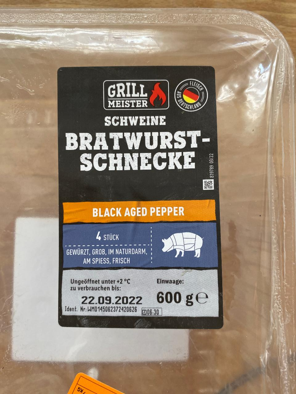 Fotografie - Schweine bratwurst schnecke Black Aged Pepper Grill meister