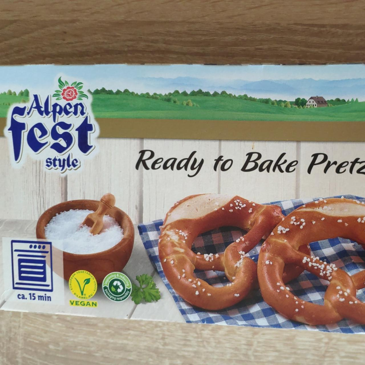Fotografie - Ready to bake pretzels Alpen fest style