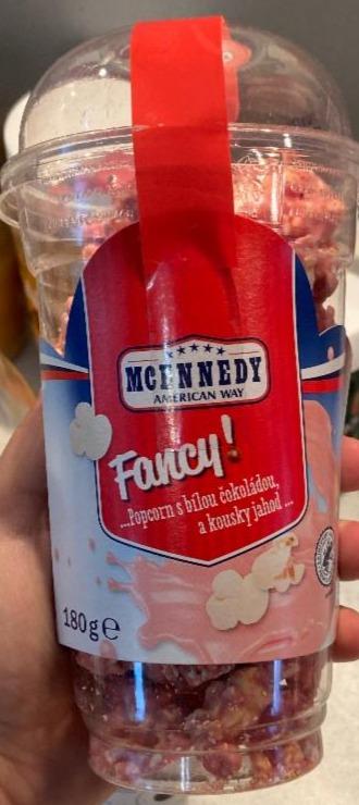Fotografie - Fancy! Popcorn s bílou čokoládou a kousky jahod McEnnedy American Way