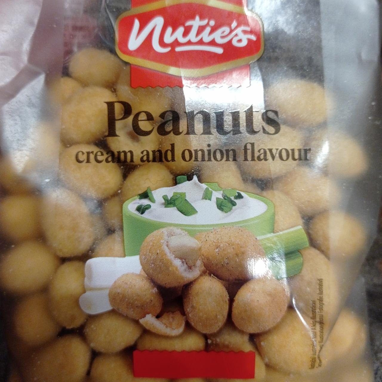 Fotografie - Peanuts cream and onion flavour Nutie's