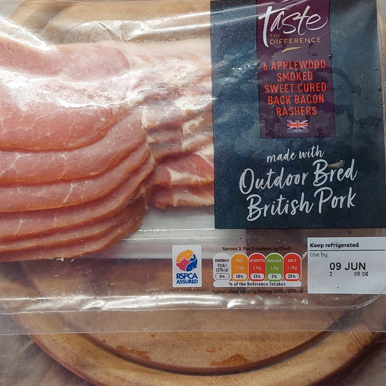 Fotografie - Applewood smoked sweet cured back bacon rashers Taste the Difference