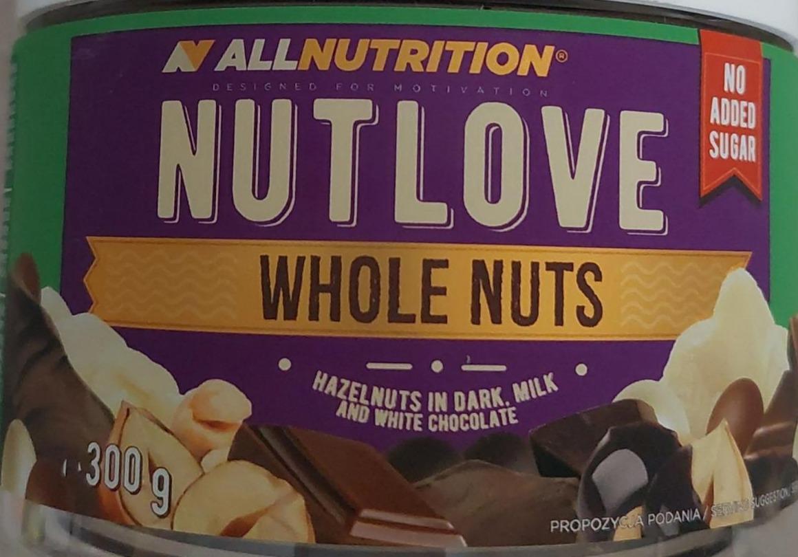 Fotografie - Nutlove whole nuts Hazelnuts in dark, milk and white chocolate Allnutrition