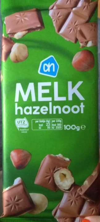 Fotografie - Mléčná čokoláda s lískovými ořechy Albert Melk Hazelnoot