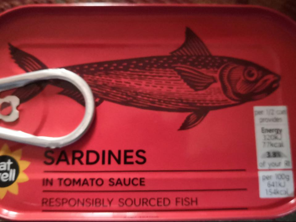 Fotografie - Sardinky v rajčatové omáčce M&S