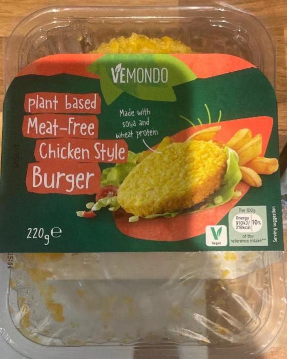 Fotografie - Plant based meat free chicken style burger Vemondo