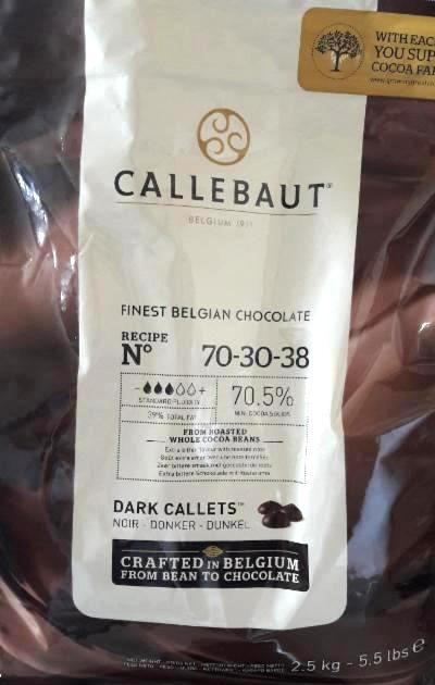Fotografie - Finest belgian chocolate dark callets 70,5% Callebaut