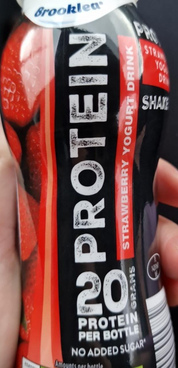 Fotografie - Protein Strawberry yogurt drink Brooklea