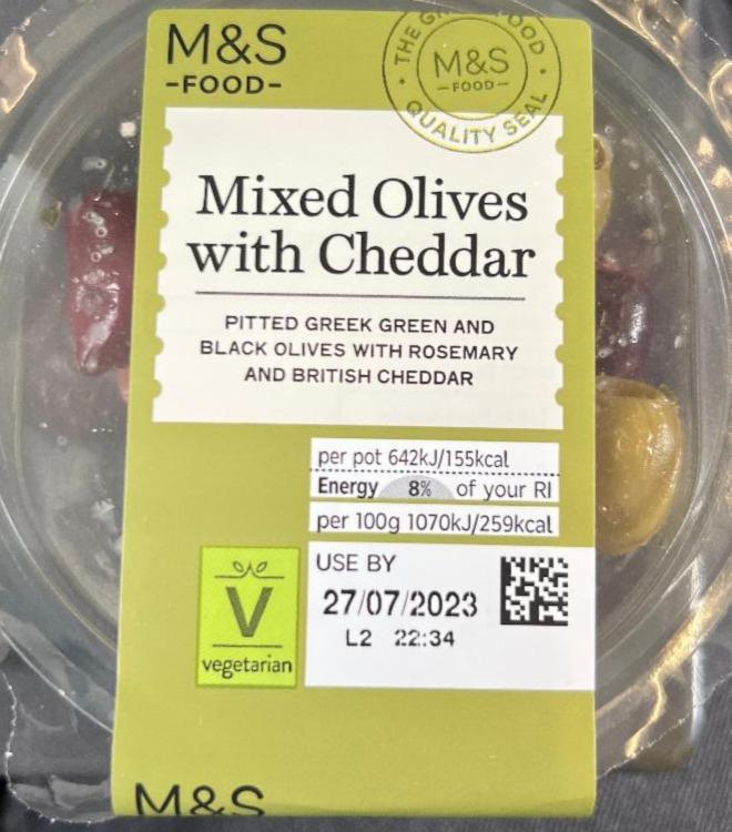 Fotografie - Mixed Olives with Cheddar M&S Food