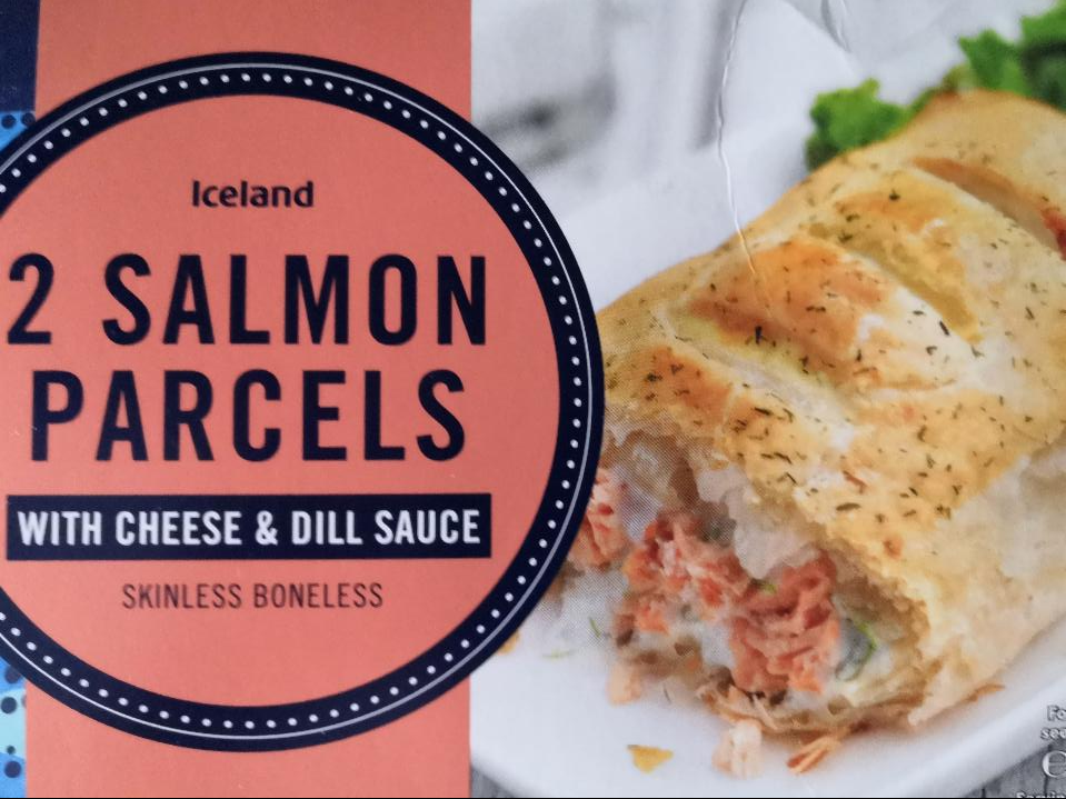 Fotografie - 2 salamon parcels with cheese and dill sauce Iceland