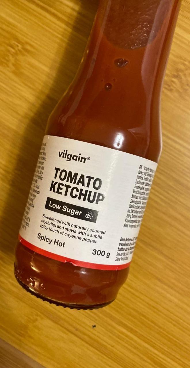 Fotografie - Tomato Ketchup Low Sugar Spicy Hot Vilgain