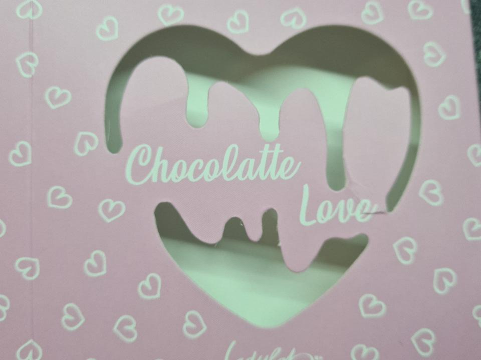 Fotografie - Chocolate love mléčná čokoláda s lískovými ořechy Ladylab