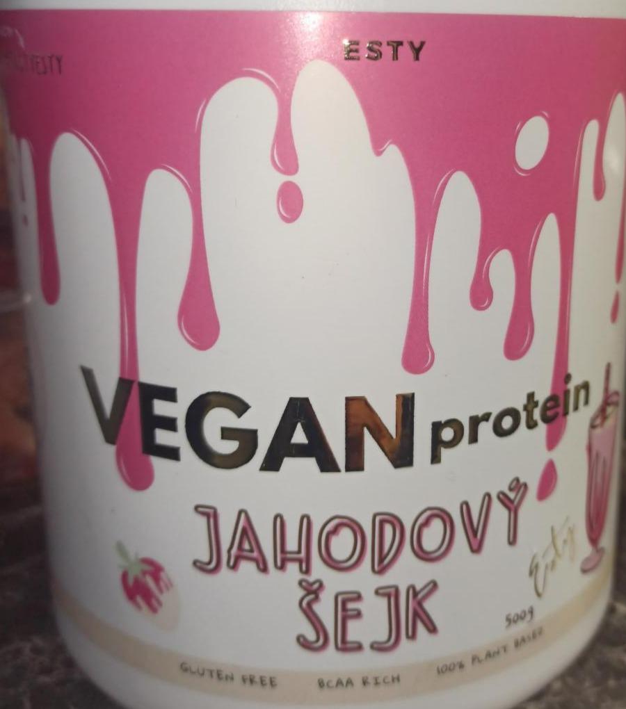 Fotografie - Vegan protein Jahodový šejk Esty
