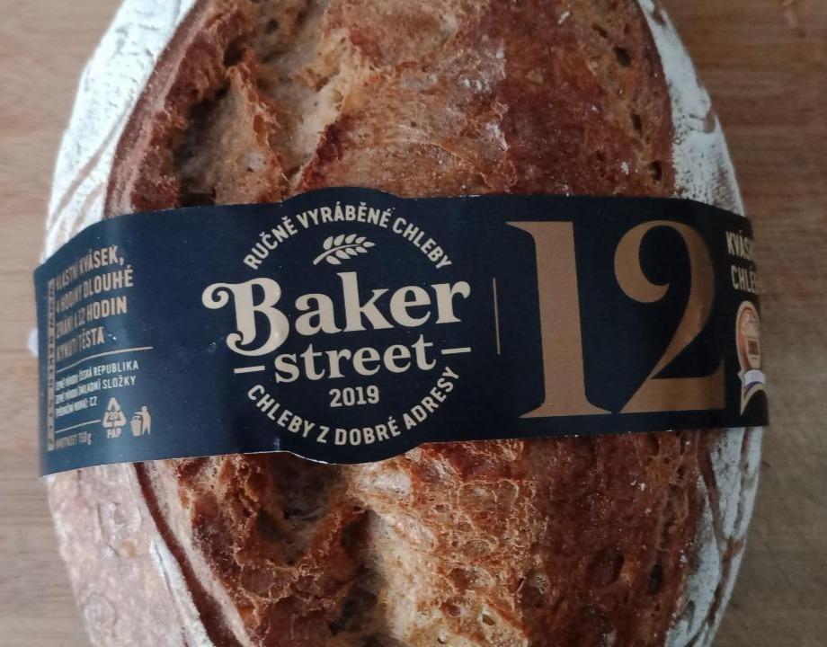 Fotografie - 12 kváskový pšeničný chléb Baker Street 2019