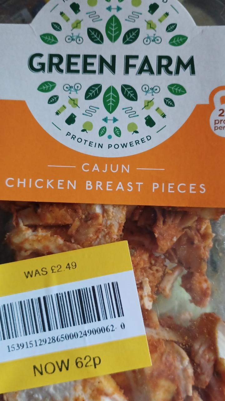 Fotografie - Cajun Chicken Breast Pieces Green Farm