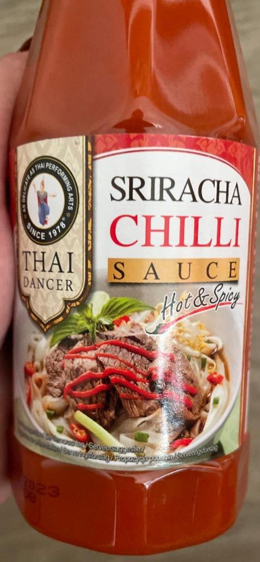 Fotografie - Sriracha Chilli Sauce Hot & Spicy Thai Dancer