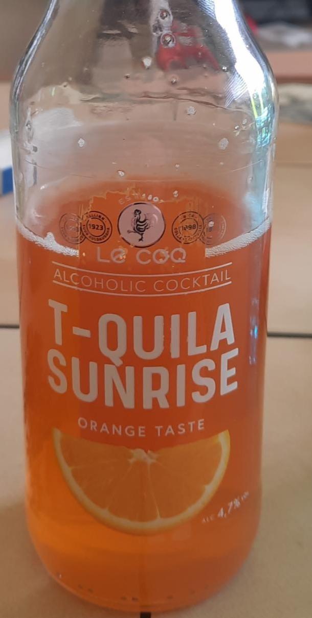 Fotografie - T-quila Sunrise alcoholic cocktail Orange taste Le Coq