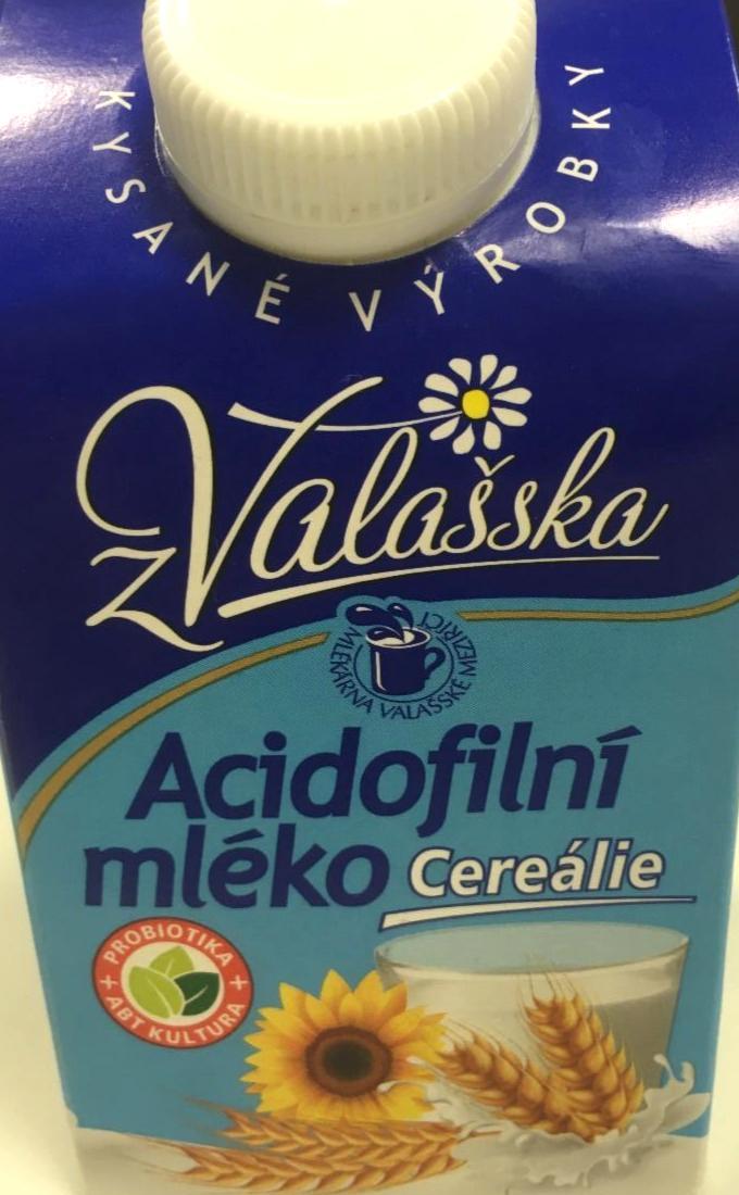 Fotografie - acidofilní mléko cereálie z Valašska Mlékárna Valašské Meziříčí