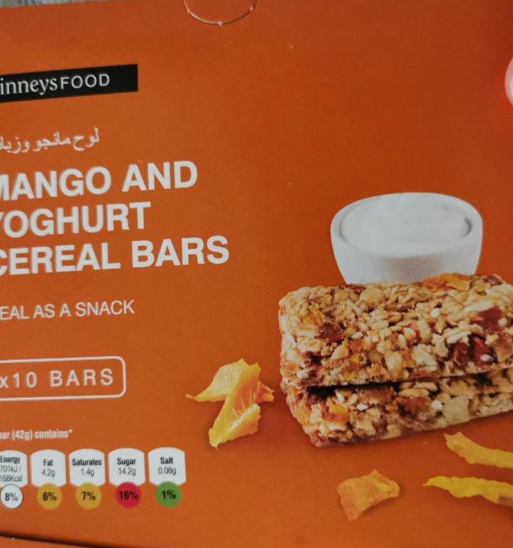 Fotografie - Mango & Yoghurt Cereal Bars Spinneys Food