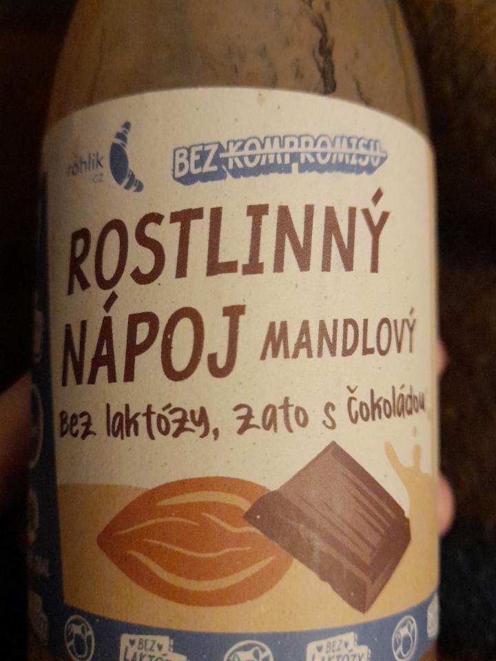 Fotografie - Rostlinný nápoj mandlový bez laktózy, zato s čokoládou Rohlik.cz