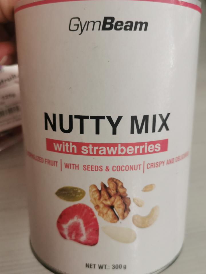 Fotografie - Nutty mix with strawberries GymBeam