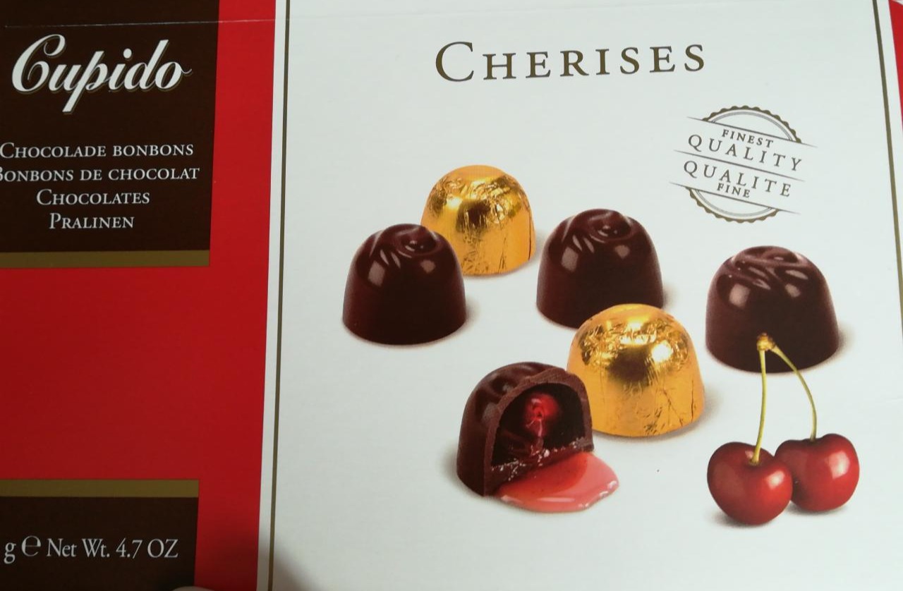 Fotografie - Cherises chocolade bonbons Cupido