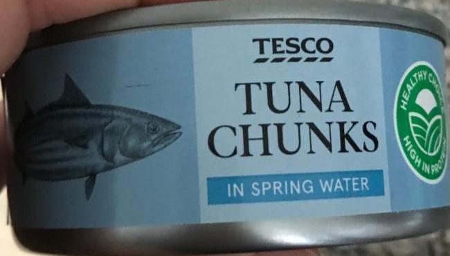 Fotografie - Tuna chunks in spring water Tesco