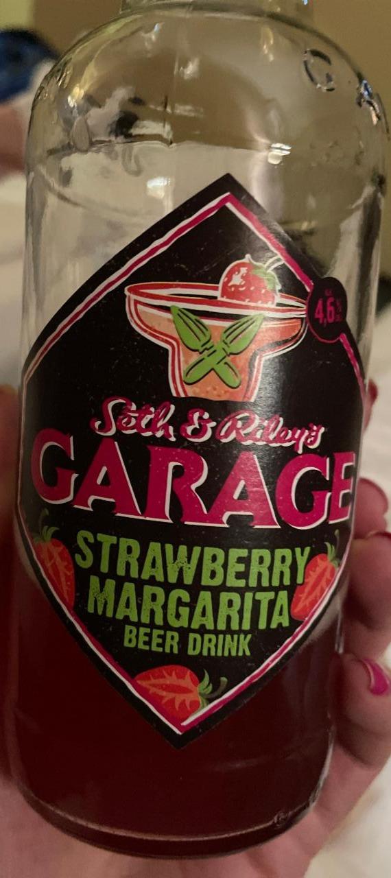 Fotografie - Garage strawberry margarita beer drink Seth & Riley's