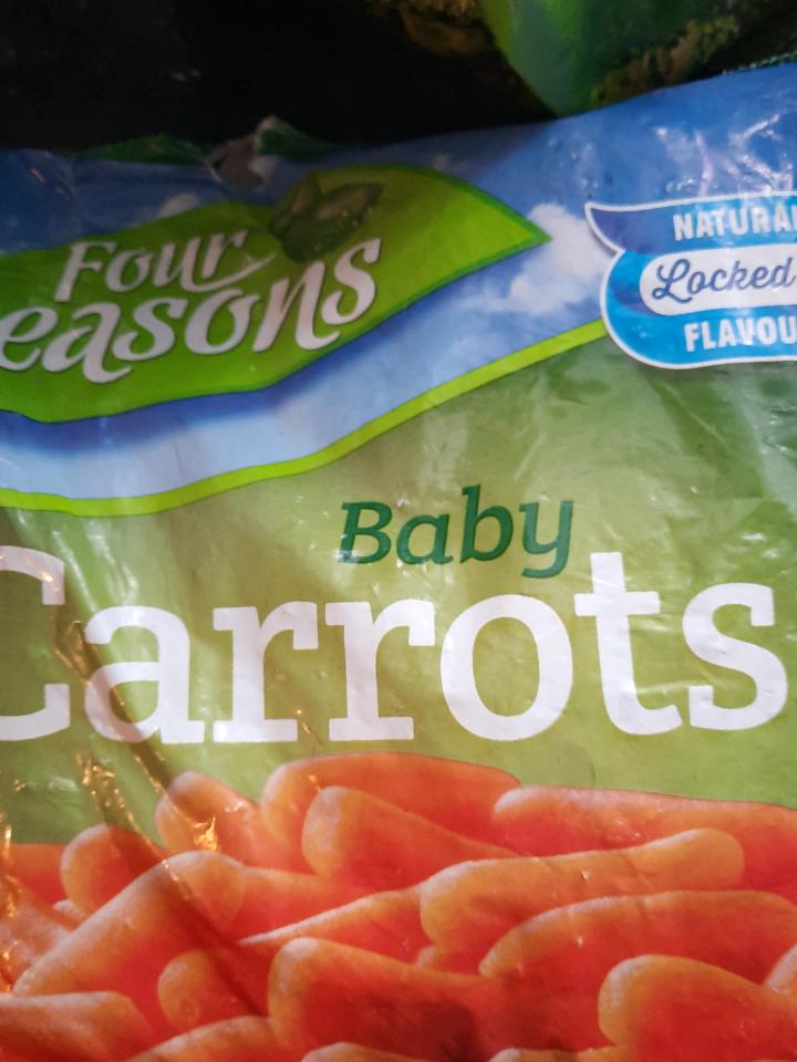 Fotografie - Baby Carrots Four Seasons