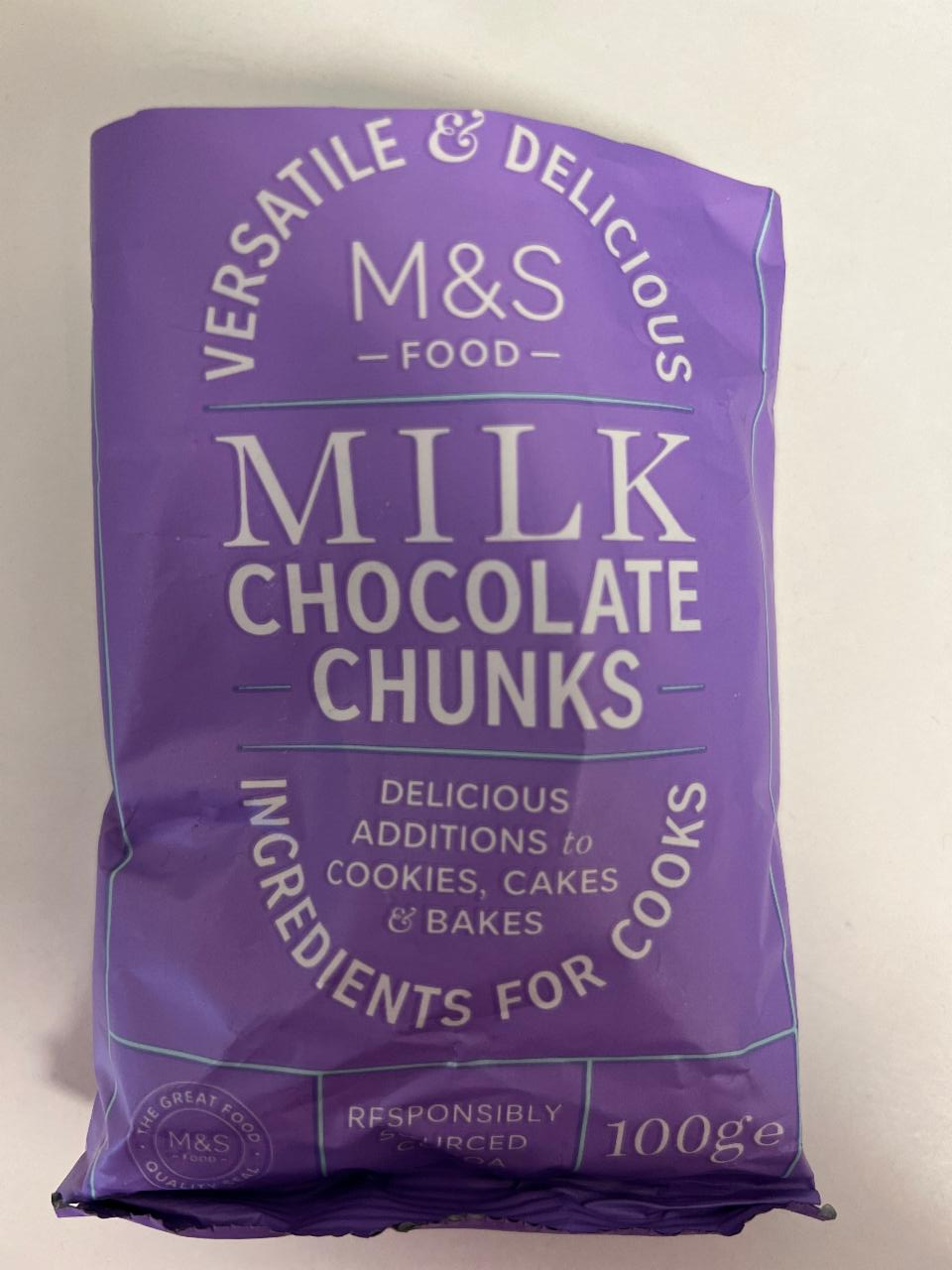 Fotografie - Milk Chocolate Chunks M&S Food