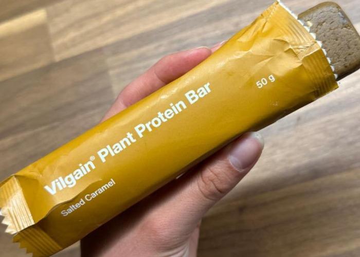 Fotografie - Plant protein bar salted caramel Vilgain