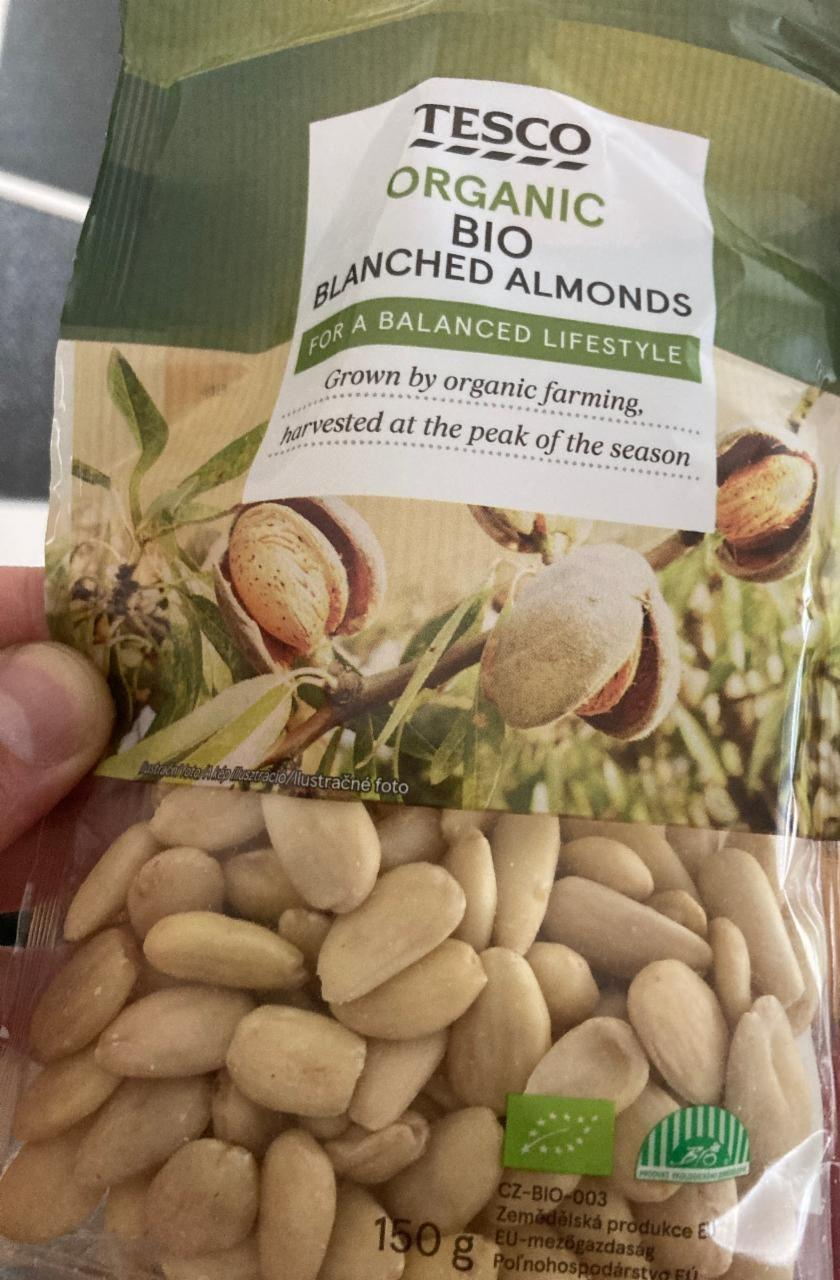 Fotografie - Organic Bio blanched almonds Tesco