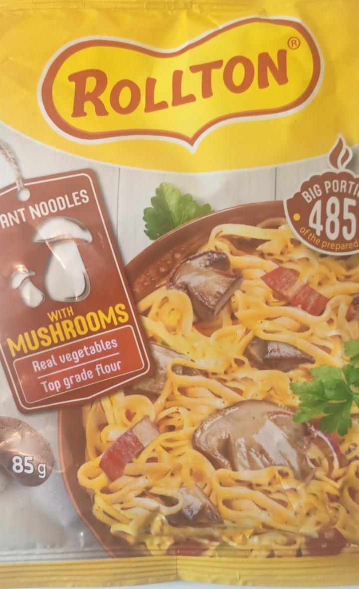 Fotografie - Instant Noodles with Mushrooms Rollton